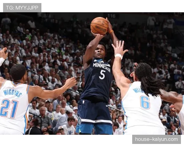 战术复盘:森林狼如何用无限换防和快速退位,锁死对手的转换进攻